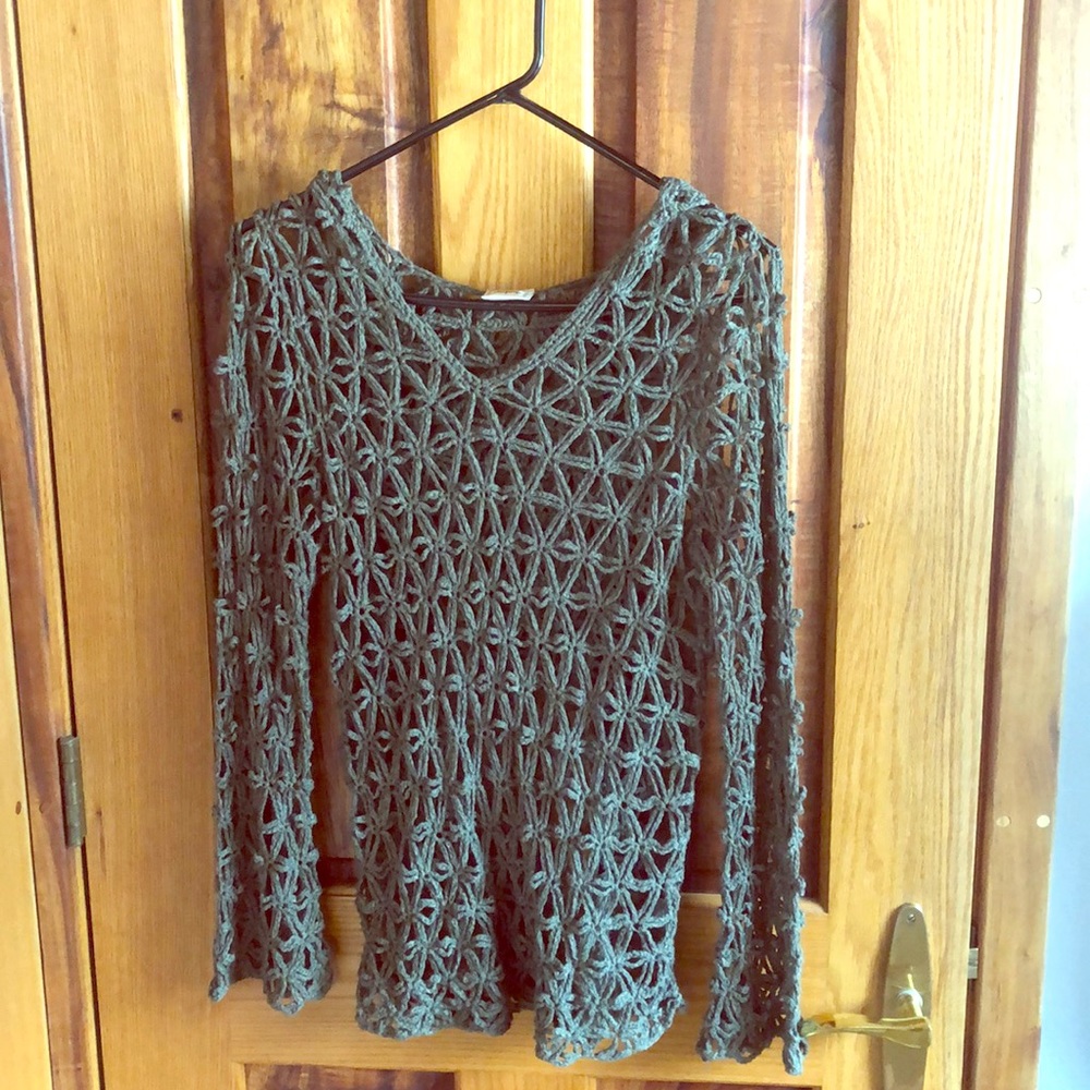Women’s long sleeved daytrip brand poncho